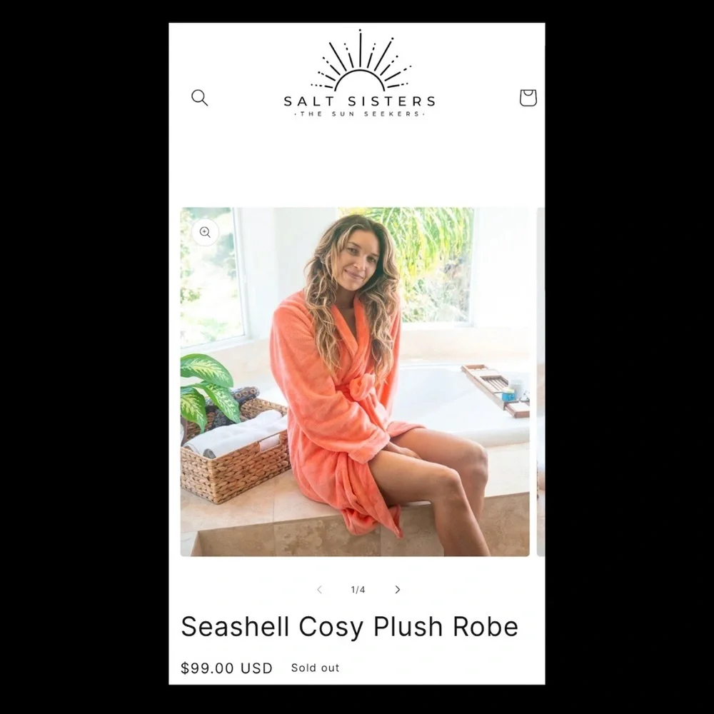 Salt Sisters Plush Shell Robe. - Picture 9 of 10